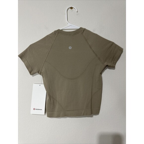 Lululemon Swiftly Tech Cropped Short Sleeve 2.0  Size 2 Color SHOK NWT - Picture 5 of 6